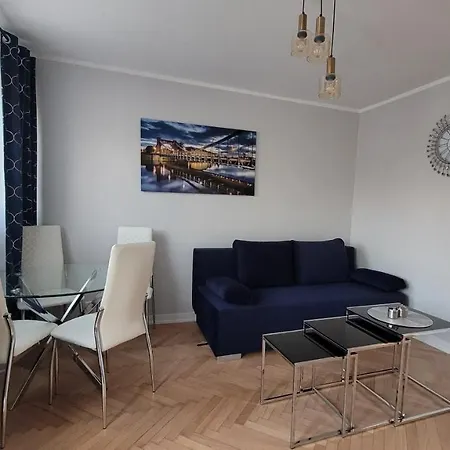 Lovely Flat In Heart Of * Вроцлав